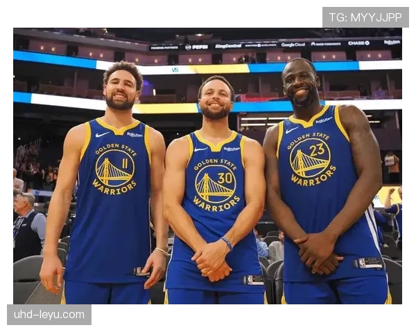 金州勇士“死亡五小”最终章:回顾格林、汤普森与库里的最后一次联手 金州勇士“死亡五小”最终章:回顾格林、汤普森与库里的最后一次联手